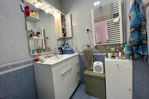 173-2023 lavabo pis en venda barcelona meridiana