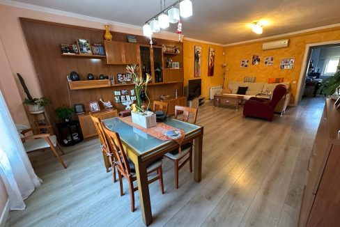 173-2023 menjador comprar pis barcelona meridiana
